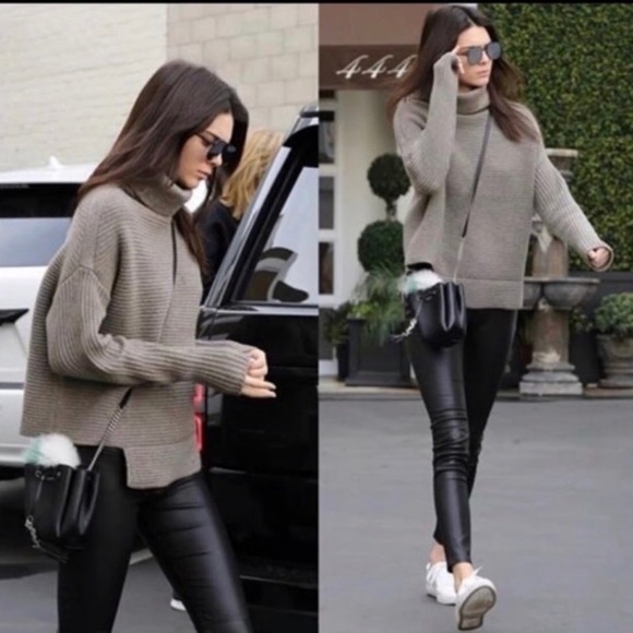 Aritzia | Kendall Jenner BABATON Mika wool Cashmere Cream Sweater Funnel Neck M - Picture 3 of 12